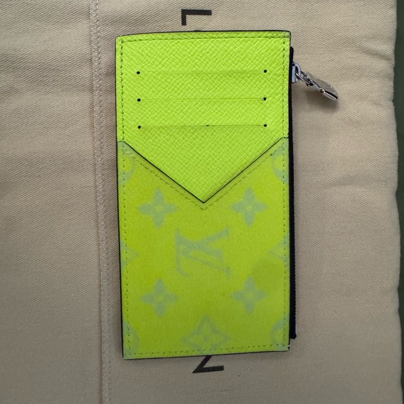 Louis Vuitton Neon Yellow Card Holder - Picture 1 of 5